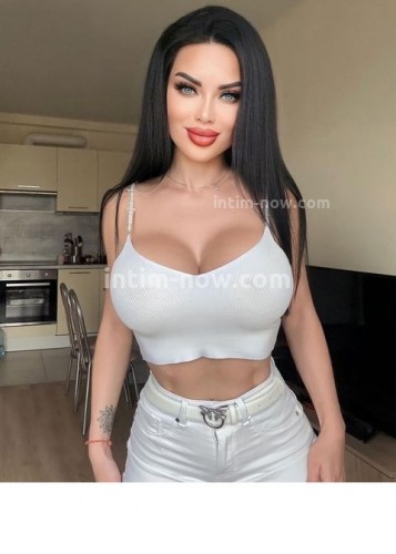 Карина, Г. Вешенская