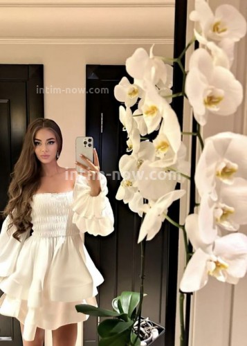 Кира, Г. Вешенская